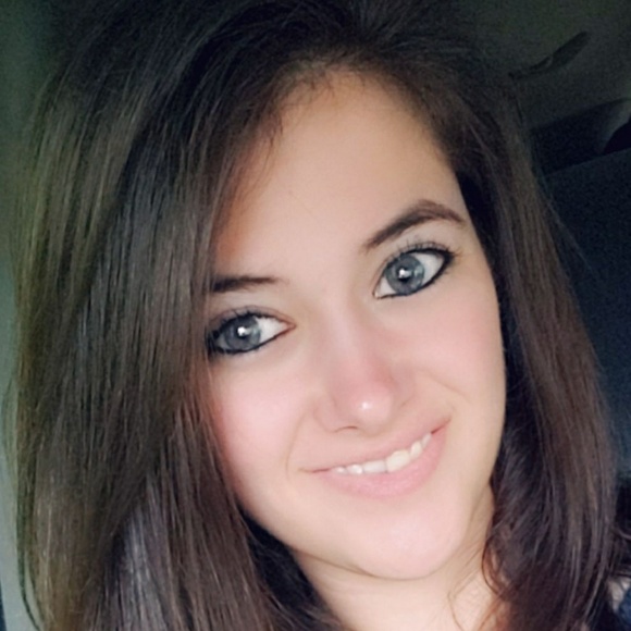 Meet your Posher, Maryjo - Picture 2 of 3